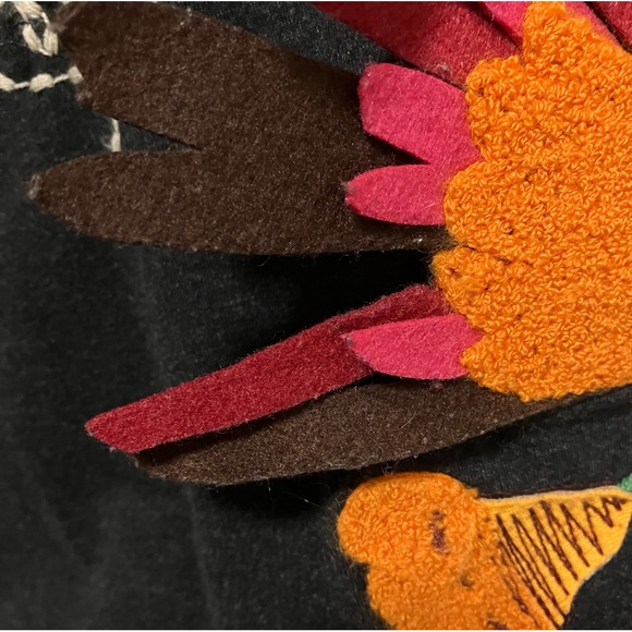 Mamatayoe Embroidered Embellished Long Sleeve Top - Picture 9 of 12